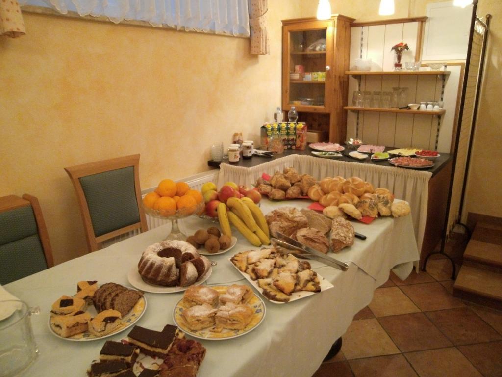 Pension Hiesel-Villa Untersbergblick Anthering Номер фото